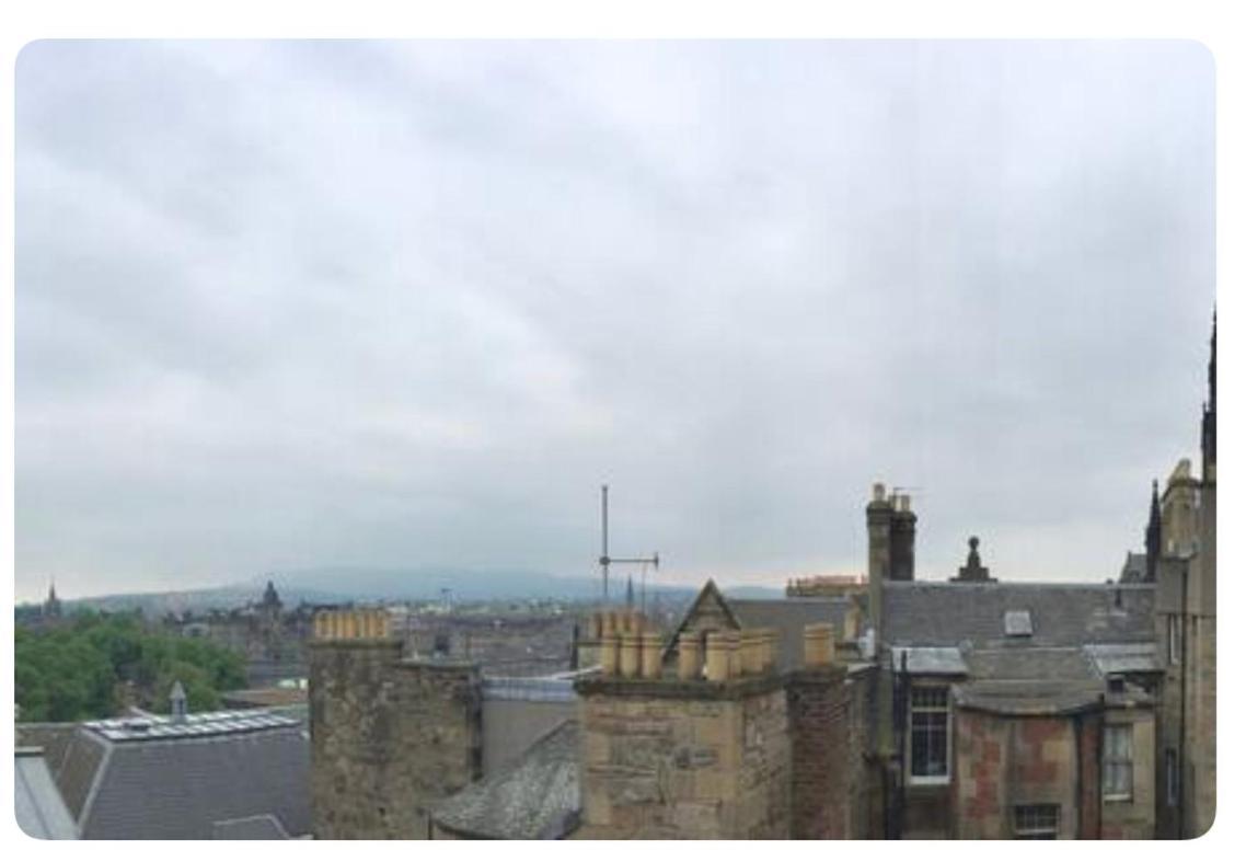 Old Town View Apartment Edinburgh Ngoại thất bức ảnh